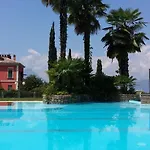 Diana 4*