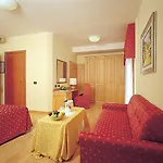 Hotel Diana